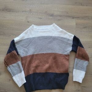 Merokeety Paneled Sweater